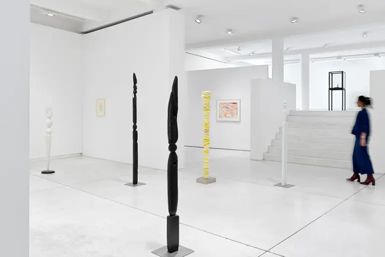 Eine Nacht mit Louise Bourgeois in der Galerie Karsten Greve
